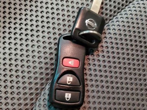 Used 2017 Nissan Frontier SV AWD/4WD image 31