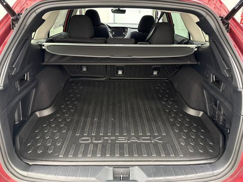Used 2025 Subaru Outback Premium image 28