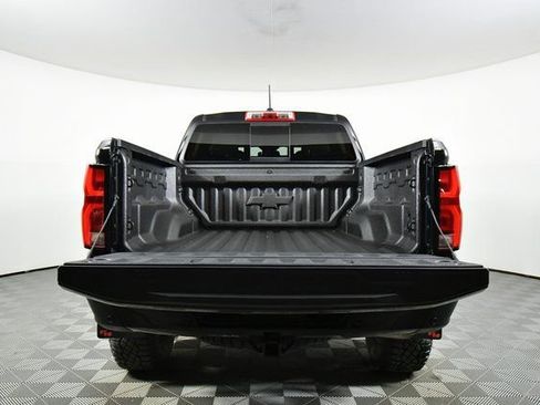 Used 2026 Chevrolet Colorado ZR2 image 25