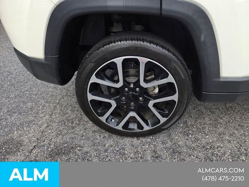 Used 2018 Jeep Compass Limited w/ Navigation Group AWD/4WD image 17