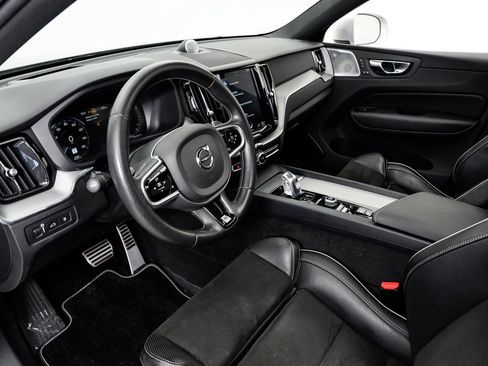 Used 2019 Volvo XC60 T8 R-Design w/ Advanced Package AWD/4WD image 5