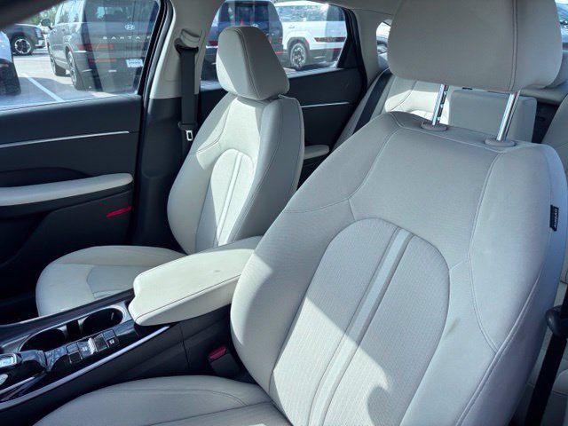 Used 2023 Hyundai Sonata SEL FWD image 16