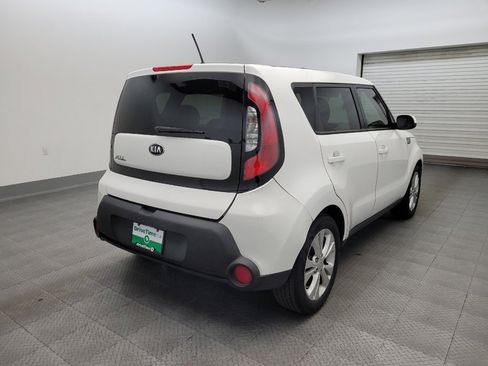 Used 2015 Kia Soul + FWD image 9