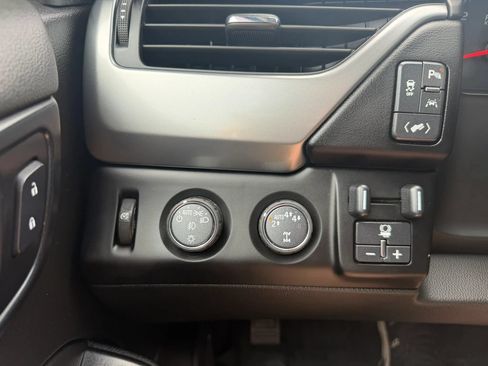 Used 2020 Chevrolet Tahoe Premier AWD/4WD image 17