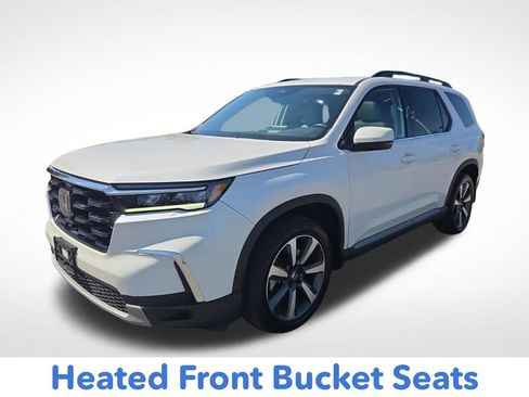 Used 2024 Honda Pilot Touring image 9