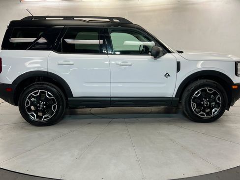 Used 2025 Ford Bronco Sport Outer Banks w/ Outer Banks Tech Package+ AWD/4WD image 7