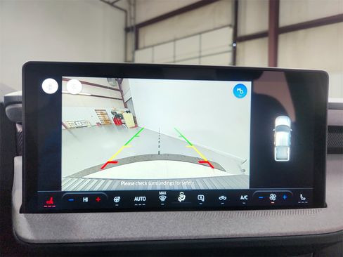 New 2025 Ford Maverick XLT w/ XLT Luxury Package image 28