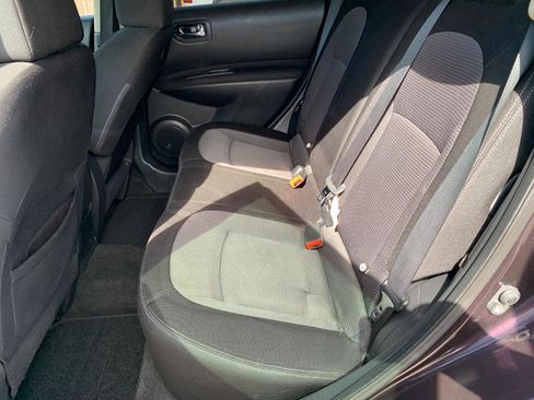 Used 2013 Nissan Rogue SV image 29