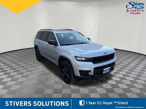 Used 2024 Jeep Grand Cherokee L Altitude AWD/4WD image 3