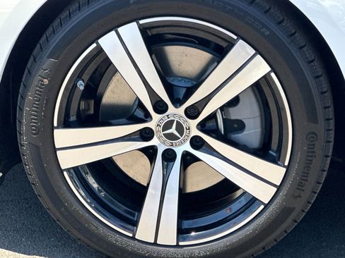 New 2025 Mercedes-Benz C 300 4MATIC Sedan image 30