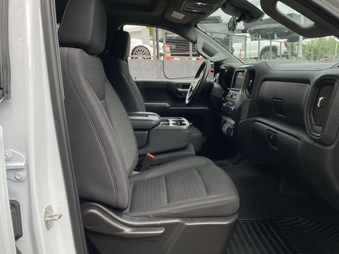 Used 2023 Chevrolet Silverado 1500 Custom AWD/4WD image 18