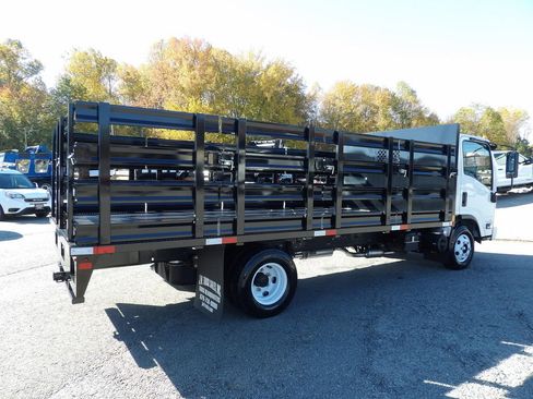 Used 2024 Chevrolet Low Cab Forward RWD image 8