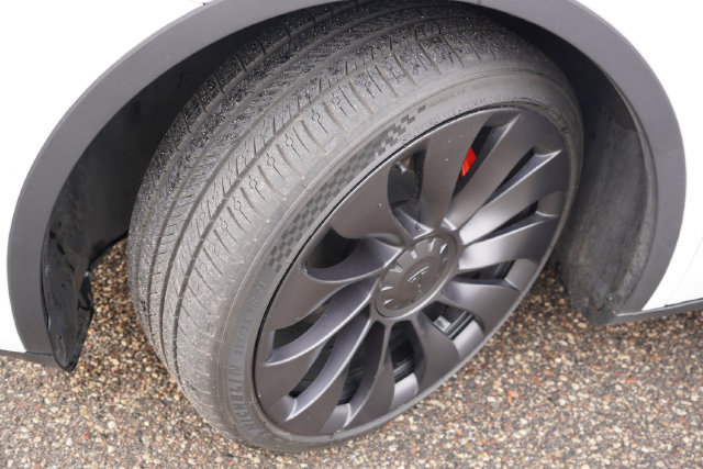 Used 2022 Tesla Model Y Performance AWD/4WD image 13