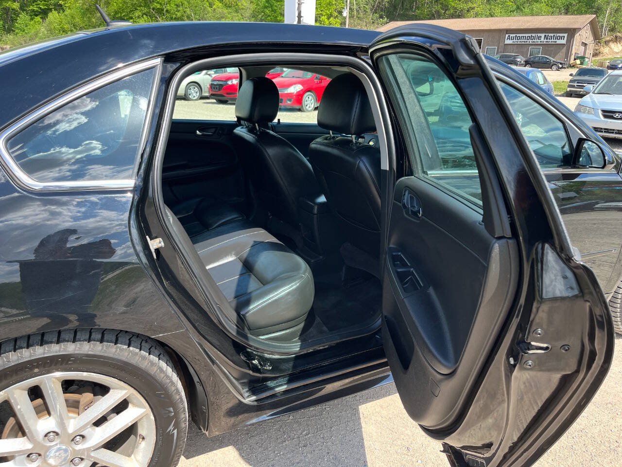 Used 2012 Chevrolet Impala LTZ FWD image 14