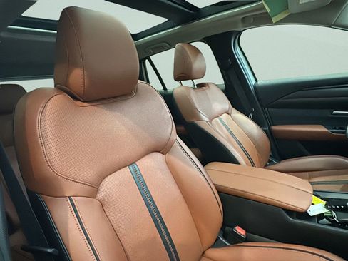 Used 2023 MAZDA CX-50 AWD 2.5 Turbo w/ Cargo Package image 16