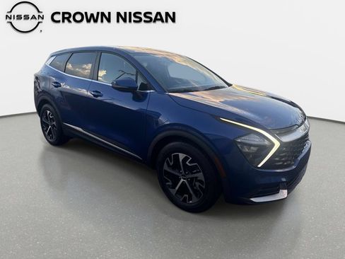 Used 2023 Kia Sportage EX image 11