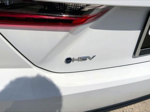 Used 2025 Toyota Camry LE FWD image 19