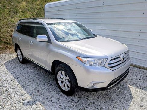Used 2012 Toyota Highlander SE w/ Tech Pkg image 1