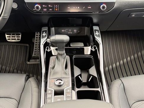 New 2026 Kia Sorento SX Prestige image 18