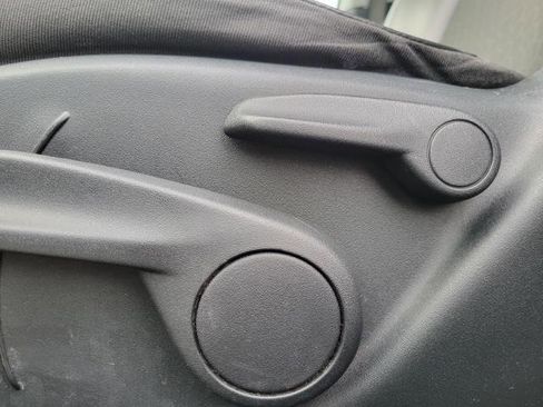 Used 2019 Jeep Compass Latitude image 18