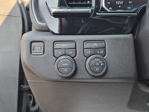 Used 2023 Chevrolet Silverado 1500 RST w/ Protection Package AWD/4WD image 18