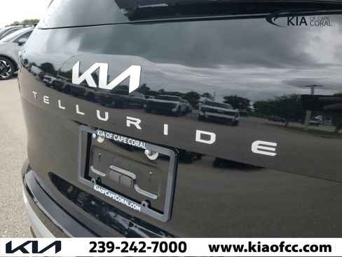 Certified 2024 Kia Telluride SX Prestige AWD/4WD image 7