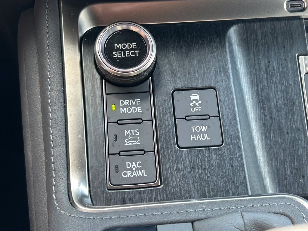 Used 2025 Lexus GX 550 AWD/4WD image 36