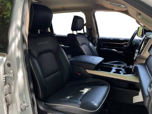 Used 2021 RAM 1500 Laramie AWD/4WD image 29