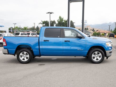 Used 2023 RAM 1500 Big Horn AWD/4WD image 3