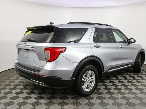 Used 2023 Ford Explorer XLT w/ Equipment Group 202A image 13