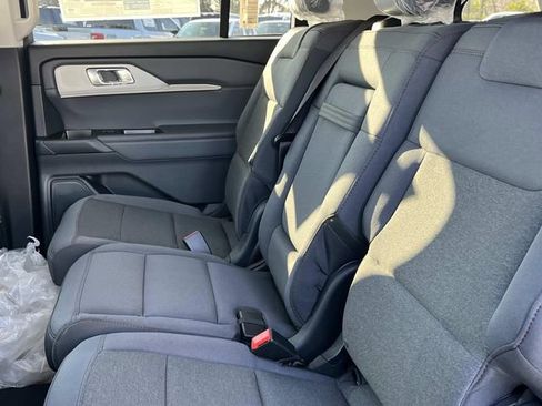 New 2026 Ford Explorer Active image 21