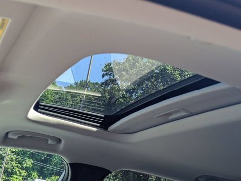 New 2026 Chevrolet Trax LT w/ Sunroof Package FWD image 11
