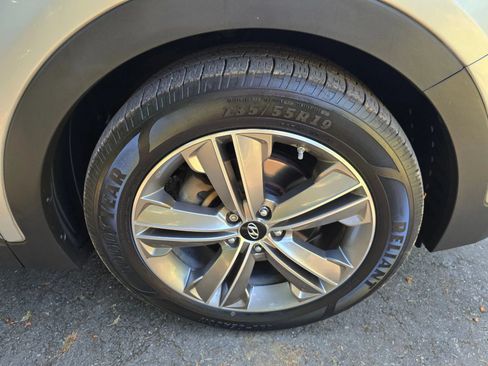 Used 2013 Hyundai Santa Fe Limited AWD/4WD image 11