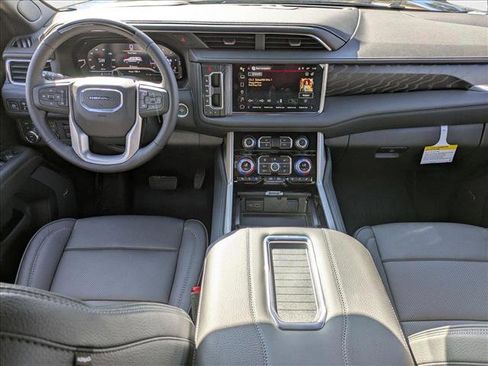 New 2024 GMC Yukon XL Denali w/ Advanced Technology Package image 16