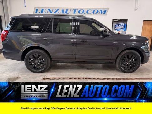 Used 2025 Ford Expedition Platinum w/ Stealth Appearance Package AWD/4WD image 1