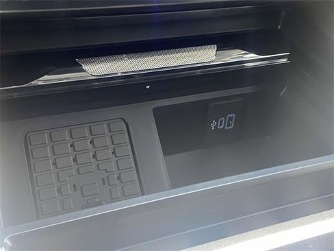 New 2025 Ford F350 Lariat w/ Black Appearance Package image 19