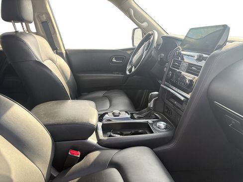 Used 2024 Nissan Armada SV image 15
