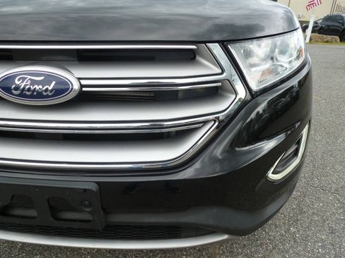 Used 2015 Ford Edge SEL FWD image 3