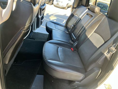 Used 2016 RAM 1500 Laramie w/ Convenience Group image 32