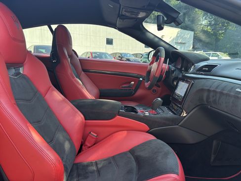 Used 2019 Maserati GranTurismo Sport RWD image 25