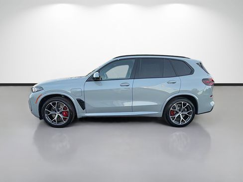 New 2026 BMW X5 xDrive50e w/ M Sport Package AWD/4WD image 6