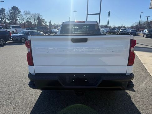 Used 2022 Chevrolet Silverado 1500 W/T w/ WT Value Package image 6