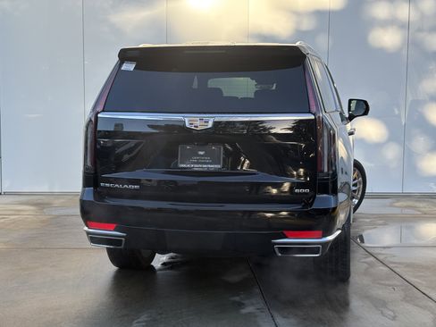 Used 2023 Cadillac Escalade Premium Luxury w/ Performance Package image 6