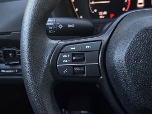 Used 2025 Honda Accord LX image 22