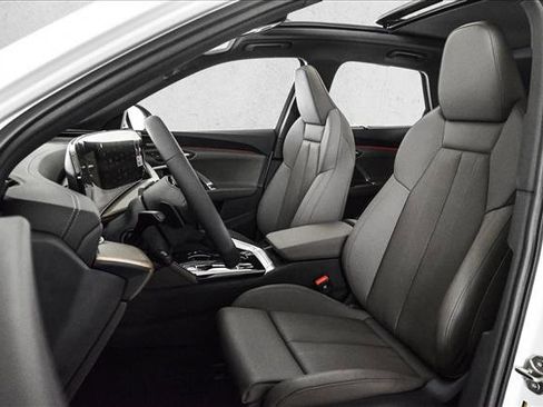 New 2025 Audi Q5 Premium Plus image 17