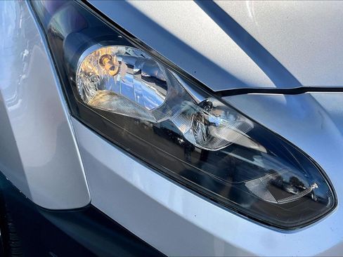 Used 2018 Ford Transit Connect XL image 28