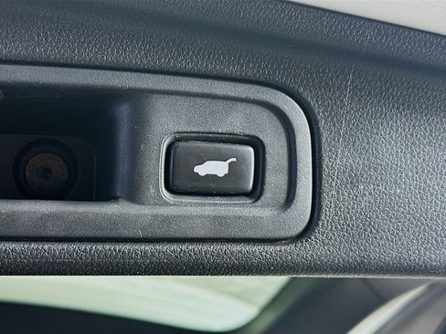 Used 2018 Honda Pilot Elite image 31