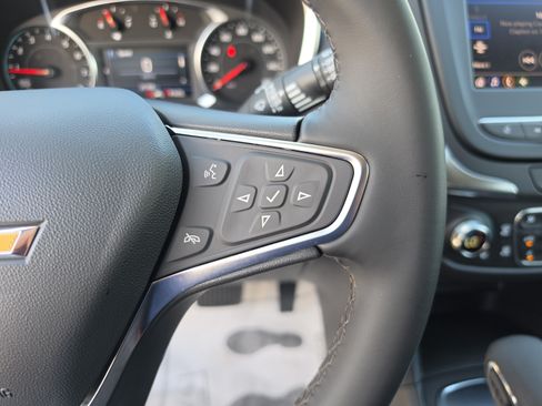 Used 2024 Chevrolet Equinox LT w/ LPO, Cargo Package FWD image 34