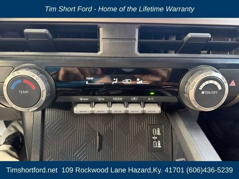 Used 2025 Toyota 4Runner SR5 AWD/4WD image 16