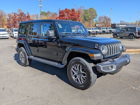 New 2026 Jeep Wrangler Sahara image 7